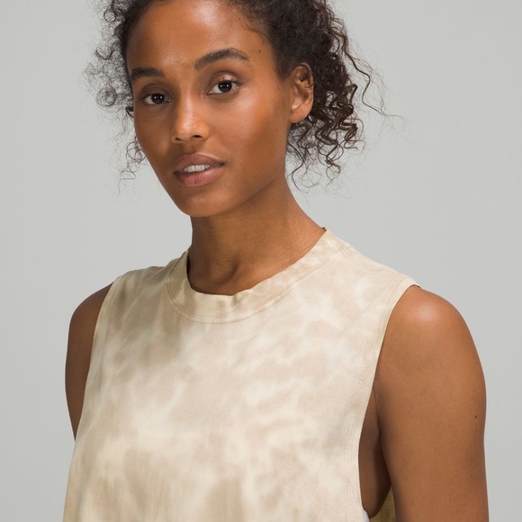 lululemon All Yours Tank *Tie Dye Size 8 - Picture 4 of 10